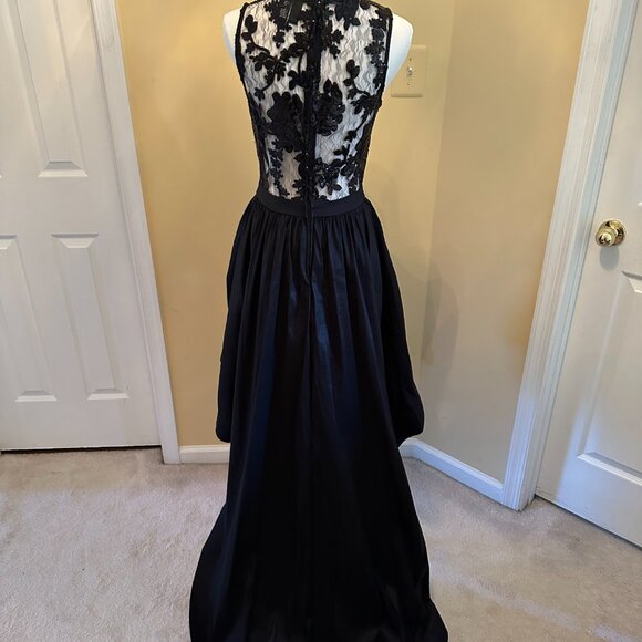 Black High-Low Prom/Evening Gown, Size 9 - Picture 7 of 8